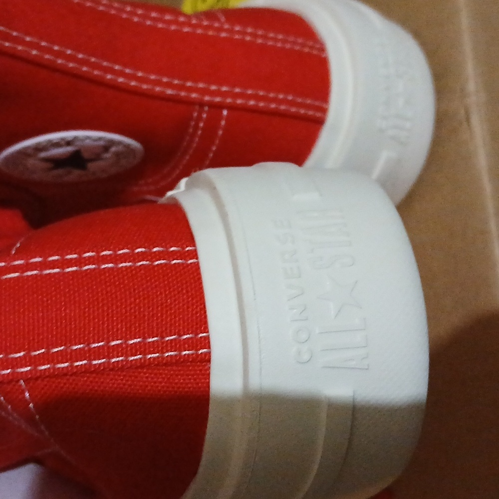 NWT Converse High Top - Picture 4 of 5